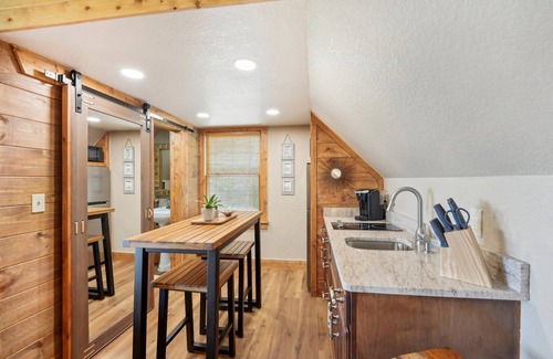 Dahlonega Apartment | Stunning Sunset View in Dahlonega