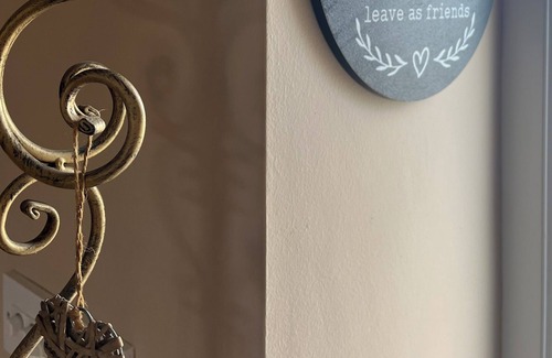 Tramore Cottage | Stunning Thatched Cottage on the Copper Coast in the South East of Ireland