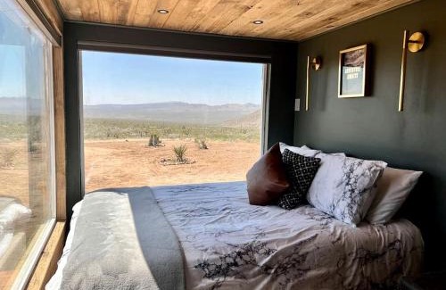 Meadview House | Stunning Tiny House with Picnic Space, Barbecue and Fire Pit in Meadview, Arizona
