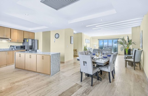 Colina del Sol Condo | Stunning top-floor Condo with city and ocean views that take your breath away