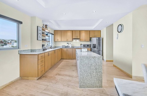 Colina del Sol Condo | Stunning top-floor Condo with city and ocean views that take your breath away
