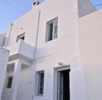 Serifos House | Stunning town-house in Chora, Serifos