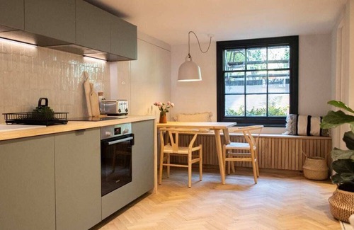 Cambridge City Centre Apartment | Stunning townhouse apartment in central Cambridge