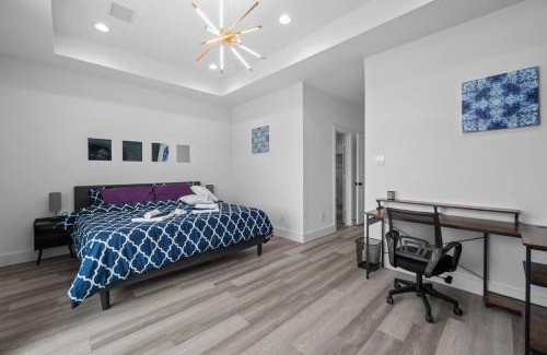 North Houston Apartment | Stunning TownHome in Houston