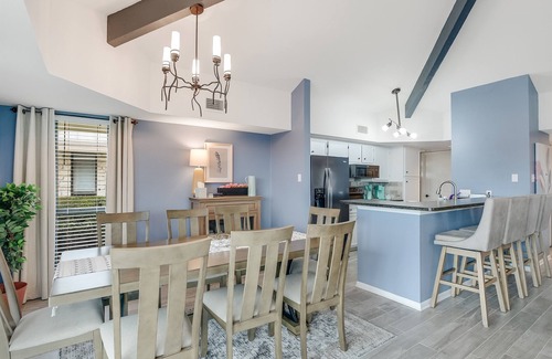 Horseshoe Bay West House | Stunning Townhome in Horseshoe Bay with Hot Tub