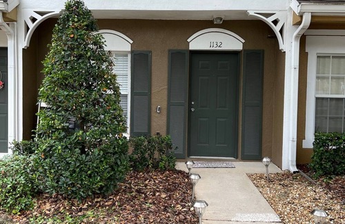 Meadow Pointe House | Stunning Townhouse
