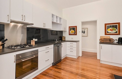 Trevallyn House | Stunning Trevallyn Views