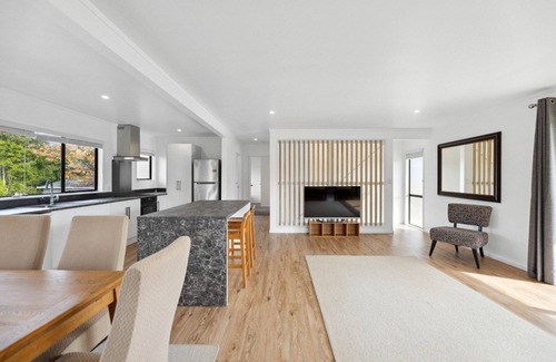 Turangi House | Stunning Turangi Home - Mt Ruapehu + Tongariro