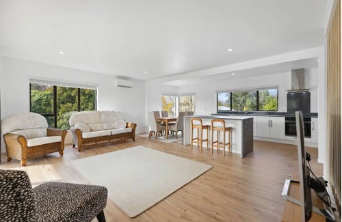 Turangi House | Stunning Turangi Home - Mt Ruapehu + Tongariro