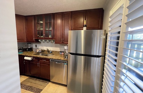 Port Saint Lucie House | Stunning two bedroom townhouse in a centralized location of Port St Lucie.