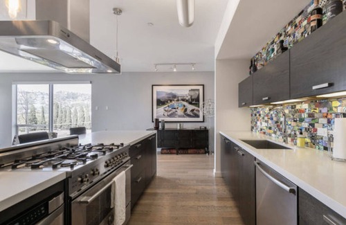 Melrose Condo | Stunning two-story loft in the heart of West Hollywood
