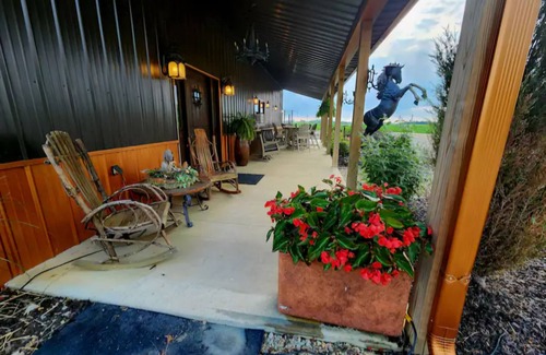 New Lisbon House | Stunning, unique, and secluded barndominium. Walking trails, wildlife, & quiet