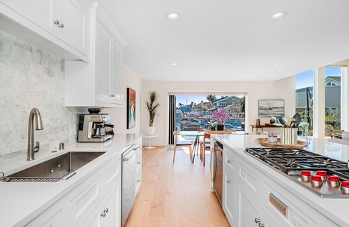 Channel Islands House | Stunning, upscale waterfront house in Oxnard, CA