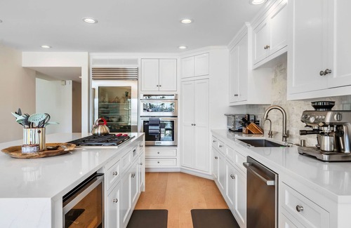 Channel Islands House | Stunning, upscale waterfront house in Oxnard, CA