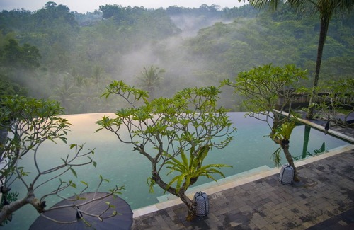 Melayang Villa | STUNNING VIEW! 6BR Villa W/Waterfall & Feature Garden Near Ubud! W/Pool!