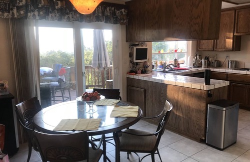 Lafayette House | 🌟Stunning view🌟 Hot Tub & BQ 🌟Secluded retreat 🌟