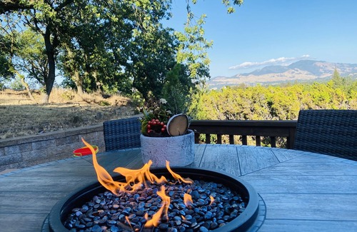 Lafayette House | 🌟Stunning view🌟 Hot Tub & BQ 🌟Secluded retreat 🌟