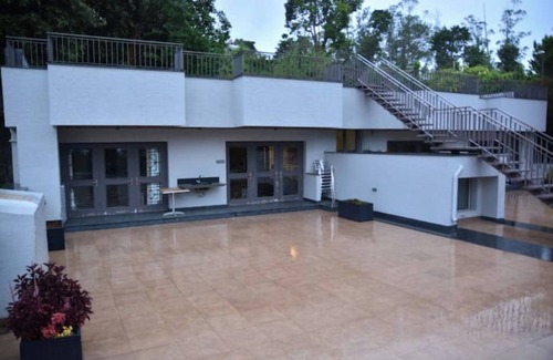 Kodaikanal Apartment | Stunning View & Modern Amenities-H2