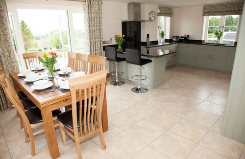 Dursley Cottage | Stunning views, great location, lovely outdoor space, 1 small dog welcome.