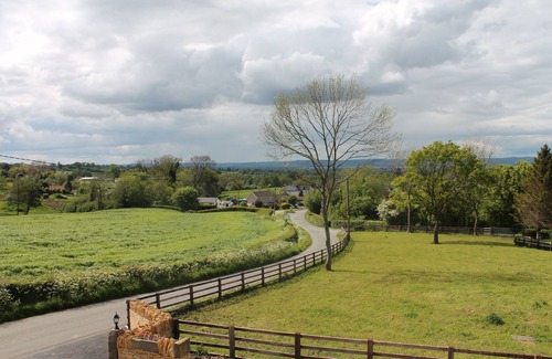Dursley Cottage | Stunning views, great location, lovely outdoor space, 1 small dog welcome.