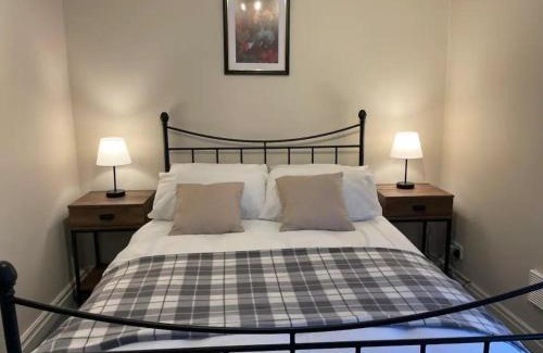 Padfield House | Stunning Views Pet-Friendly Sleeps 6 Great Walks Pass the Keys