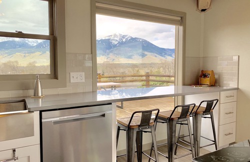 Livingston House | Stunning views right on the Majestic Yellowstone River!