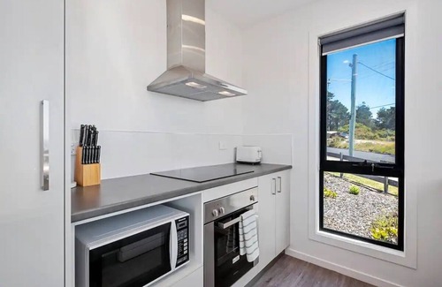 Scamander Apartment | Stunning Views - Scamander Lifestyle!