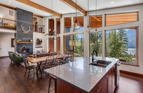 Cle Elum House | Stunning VIEWS-Secluded-Luxury+Spa+GmRm +3rd Nt Free for Limited Time