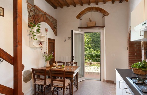 Borgo San Lorenzo Villa | Stunning villa for 6 people with private pool, WIFI, TV, balcony, panoramic view and parking