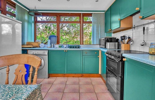 East Linton House | Stunning villa for 5 guests with WIFI, terrace, pets allowed and parking