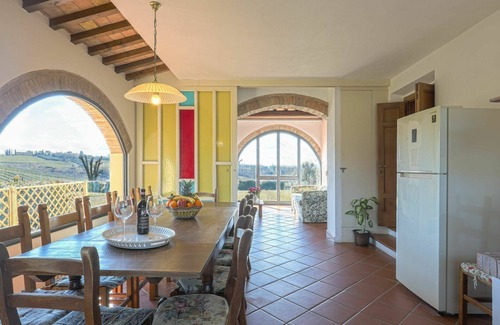 Scandicci House | Stunning villa for 12 people with private pool, WIFI, TV, terrace, pets allowed and panoramic v.