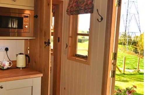 Coalbrookdale House | Stunning villa for 2 people with WIFI and parking