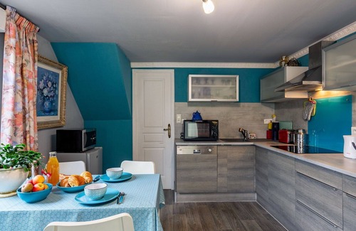 Locquirec House | Stunning villa for 3 people with WIFI, TV, patio, pets allowed and parking