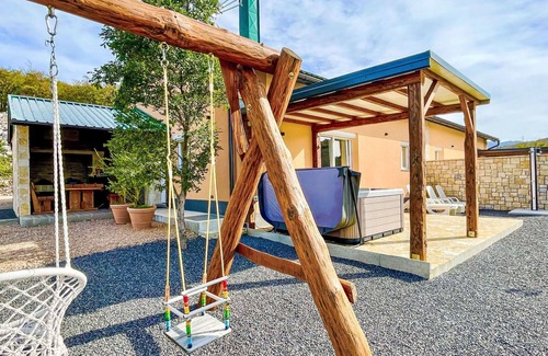 Karlobag House | Stunning villa for 4 guests with A/C, WIFI and terrace