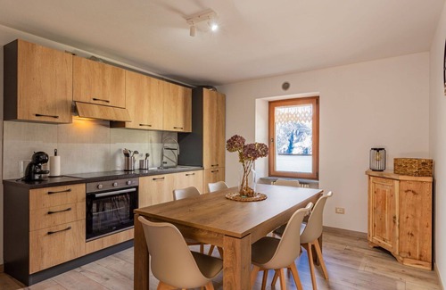 Verceia House | Stunning villa for 5 people with WIFI, TV, terrace and parking