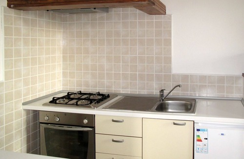 Asti House | Stunning villa for 7 people with A/C, WIFI, private pool, TV, terrace, pets allowed and parking