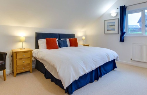 Winnard's Perch Villa | Stunning villa for 8 guests with WIFI, TV, patio, panoramic view and parking