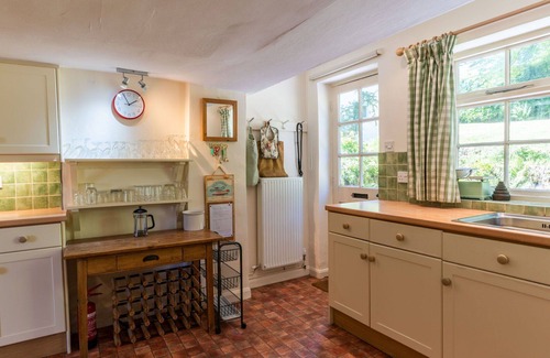 Withypool House | Stunning villa for 8 guests with WIFI, TV, pets allowed and parking