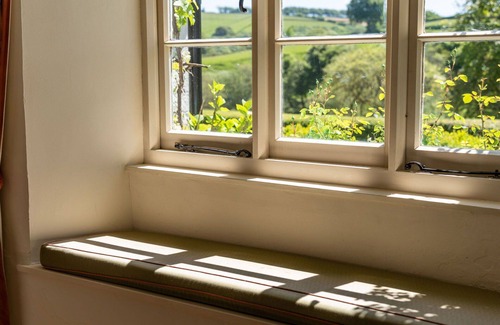 Withypool House | Stunning villa for 8 guests with WIFI, TV, pets allowed and parking