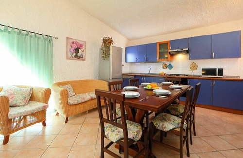 Villaggio delle Mimose House | Stunning villa for 9 people with A/C, WIFI, TV, terrace and parking
