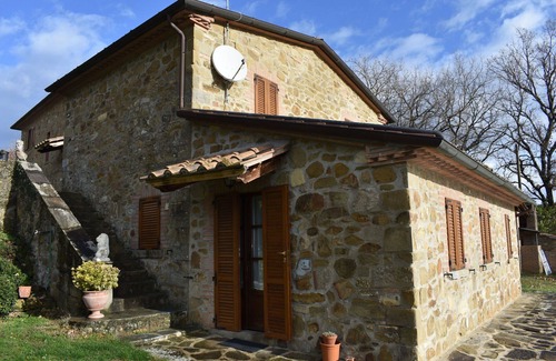 Volerrano Villa | Stunning villa for 7 people with WIFI, pool and parking