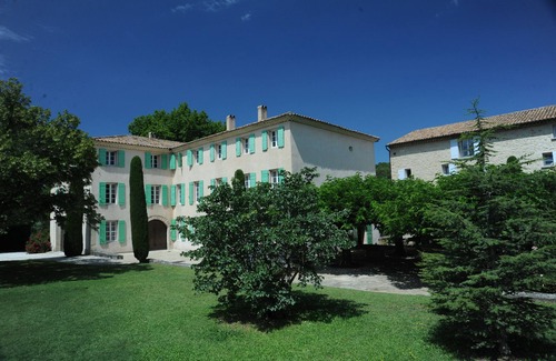 Crillon-le-Brave House | Stunning villa at the foot of Mont Ventoux, swimming pool in a large park
