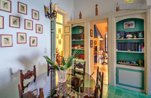 Sferracavallo Villa | Stunning villa in Liberty style in Sferracavallo with direct access to the sea