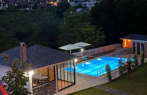 Yanik Villa | Stunning Villa in Peaceful Sapanca