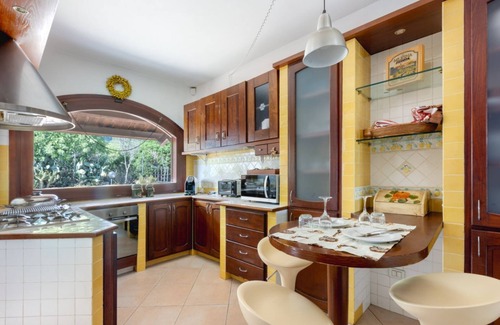 San Vito Apartment | Stunning Villa W/Swimmping Pool&Private Parking!