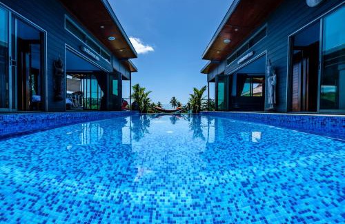 Maret Villa | Stunning villa with ocean views and free car