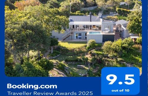 Paradise Apartment | Stunning Villa with pool and views of Knysna