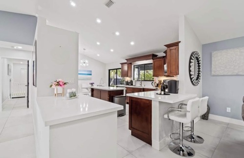 Richmond West House | Stunning Villa with private pool on Tropical half acre of Paradise