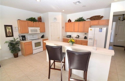 Bellavida House | Stunning villa with south facing pool and spa with no immediate rear neighbors