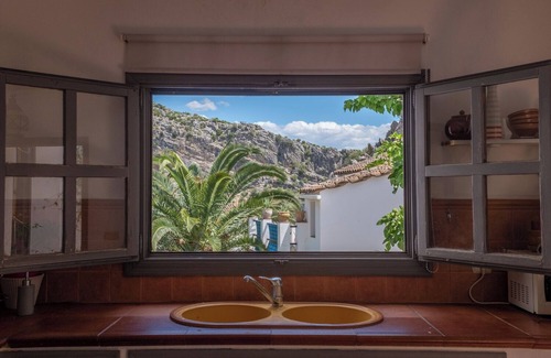 Montejaque Villa | Stunning Village House with Plunge Pool, Air Conditioning & Walled Garden